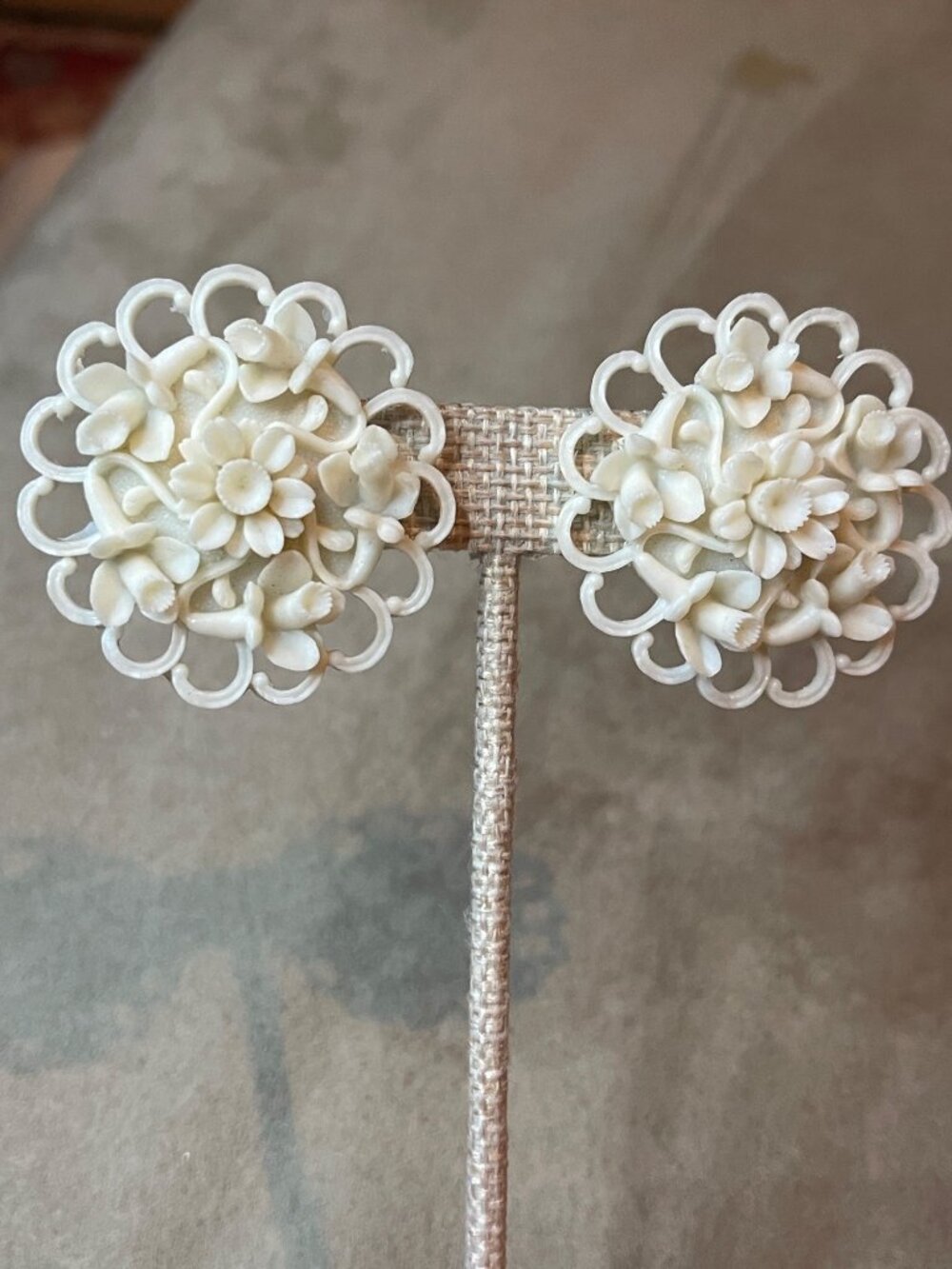 Vintage 60s MCM Wedding Cake Dimensional Filigree Earrings